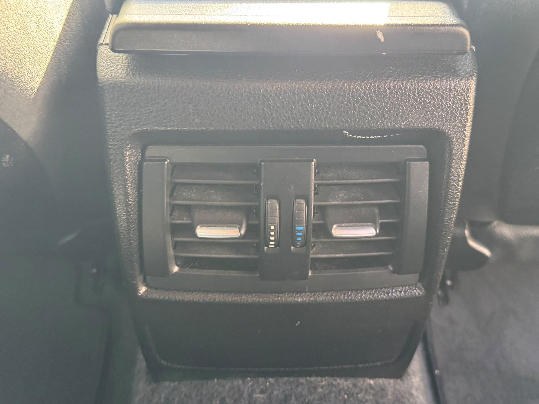 BMW 1 Series view 17