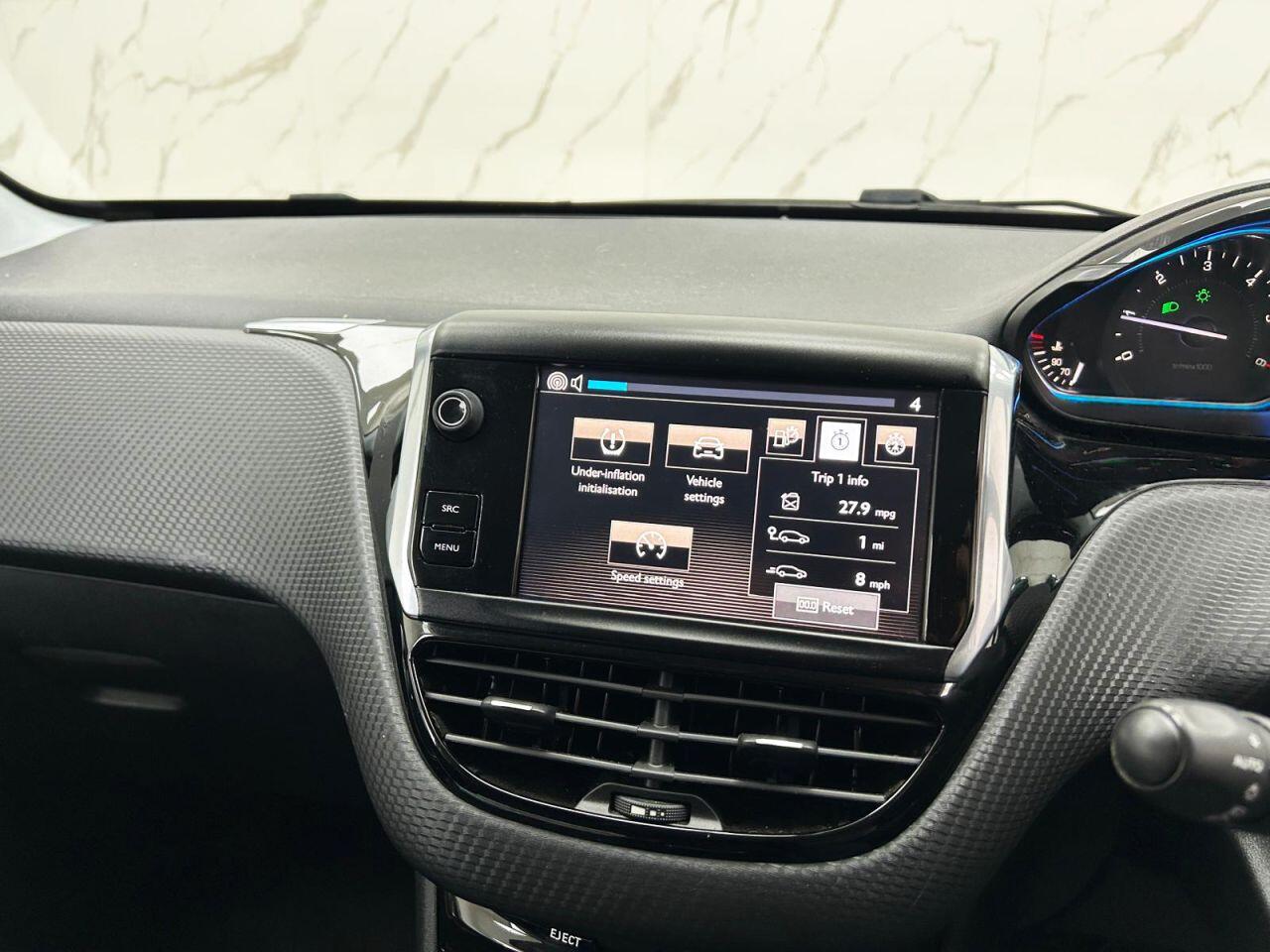Peugeot 2008 view 17