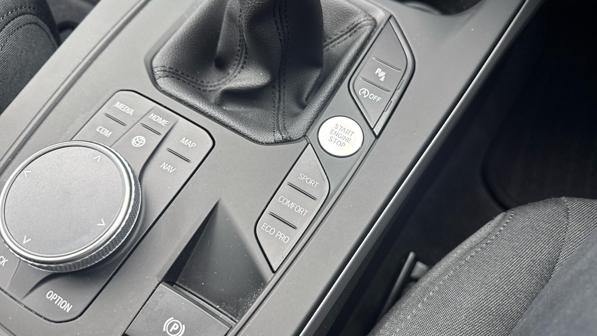 BMW 1 Series view 42