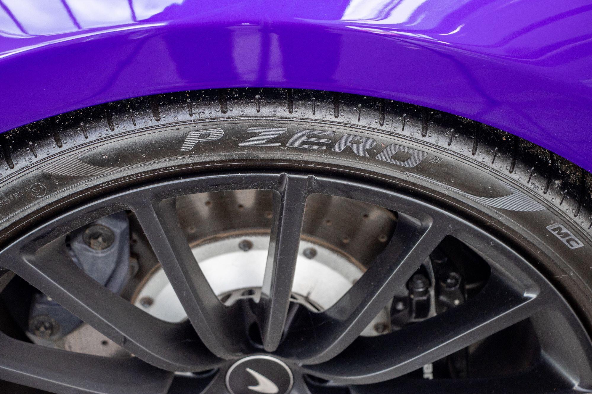 Mclaren GT view 36