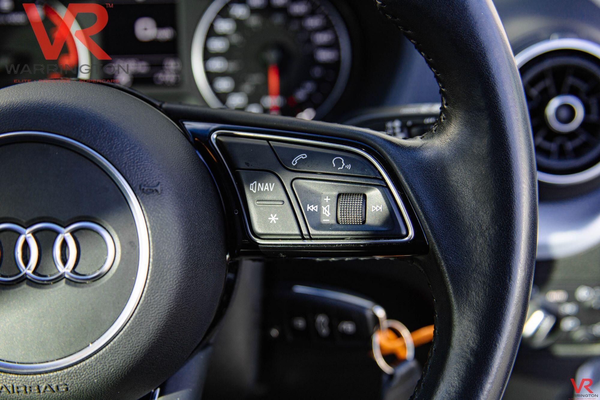 Audi Q2 view 11
