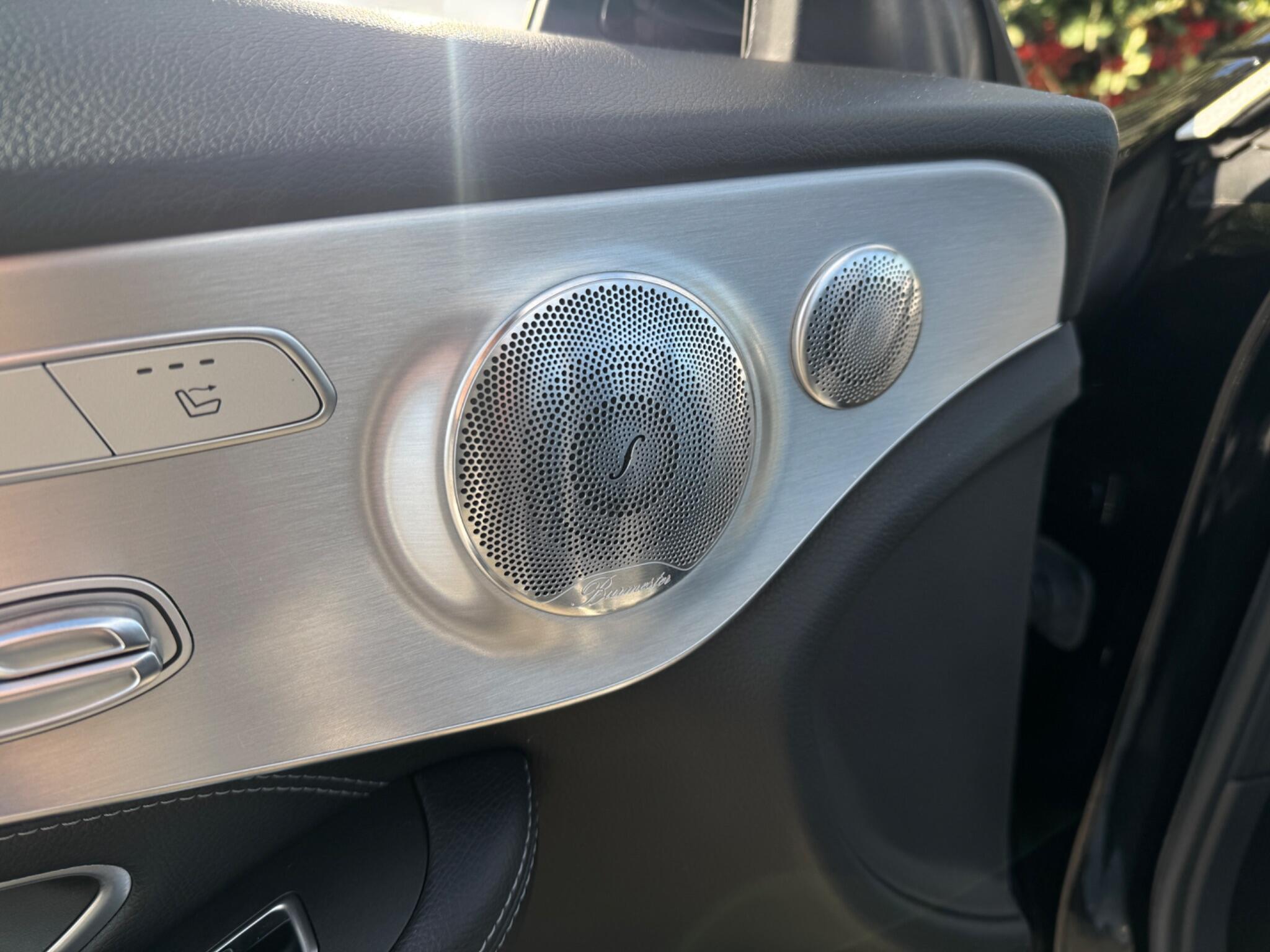 Mercedes-Benz C-Class view 39