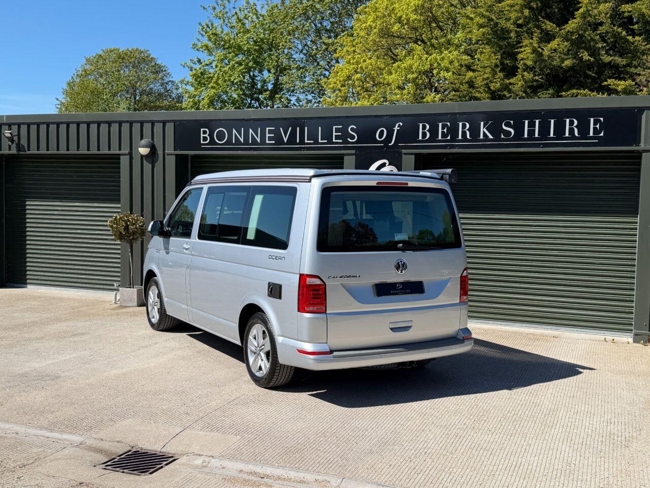 Volkswagen California view 15