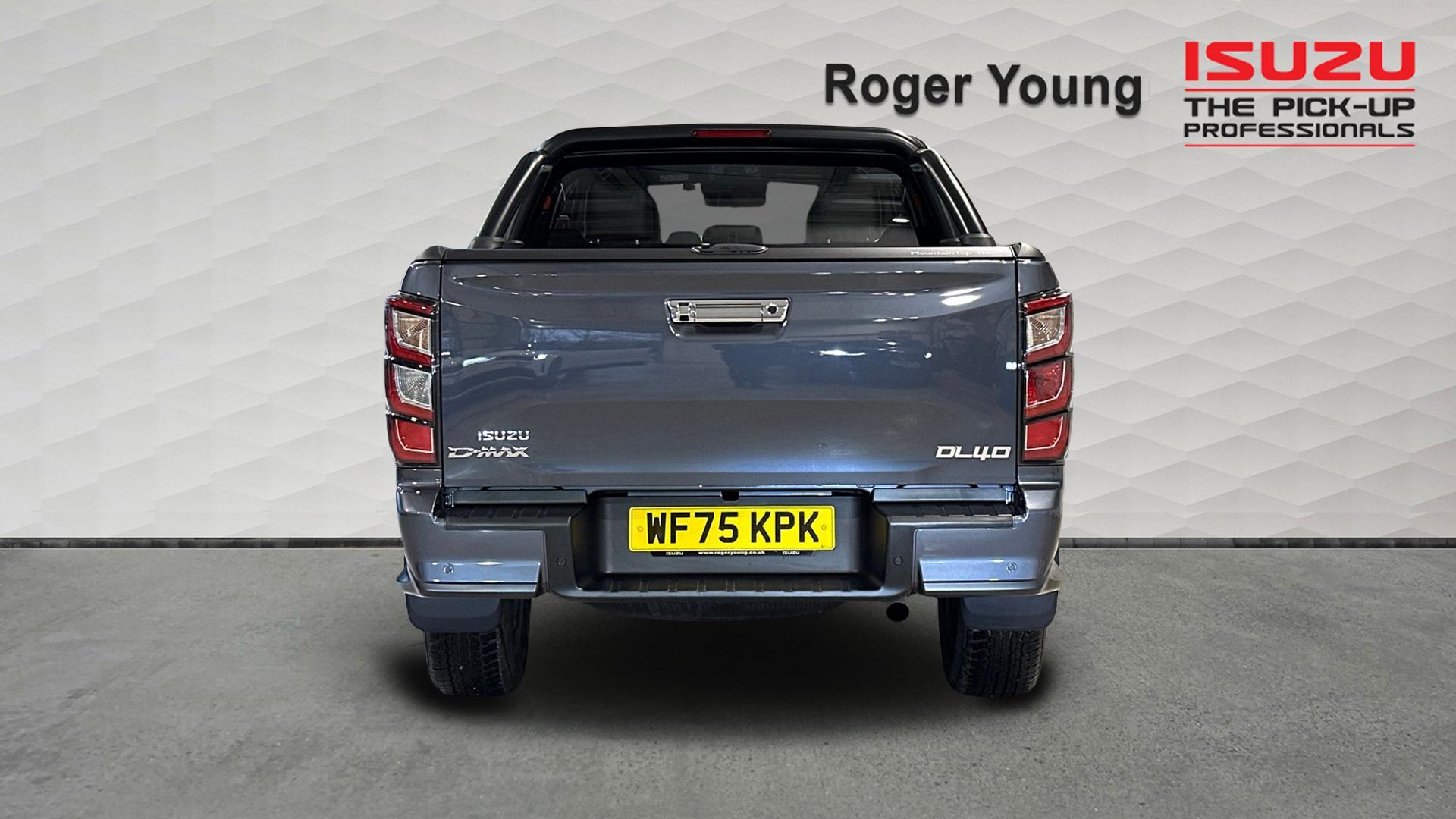 Isuzu D-Max view 6
