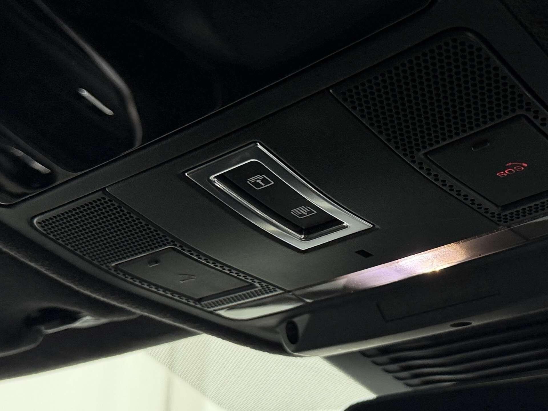 Jaguar F-Pace view 31