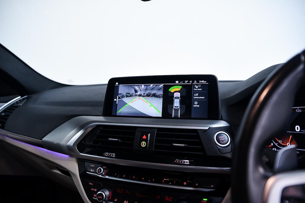 BMW X4 view 31