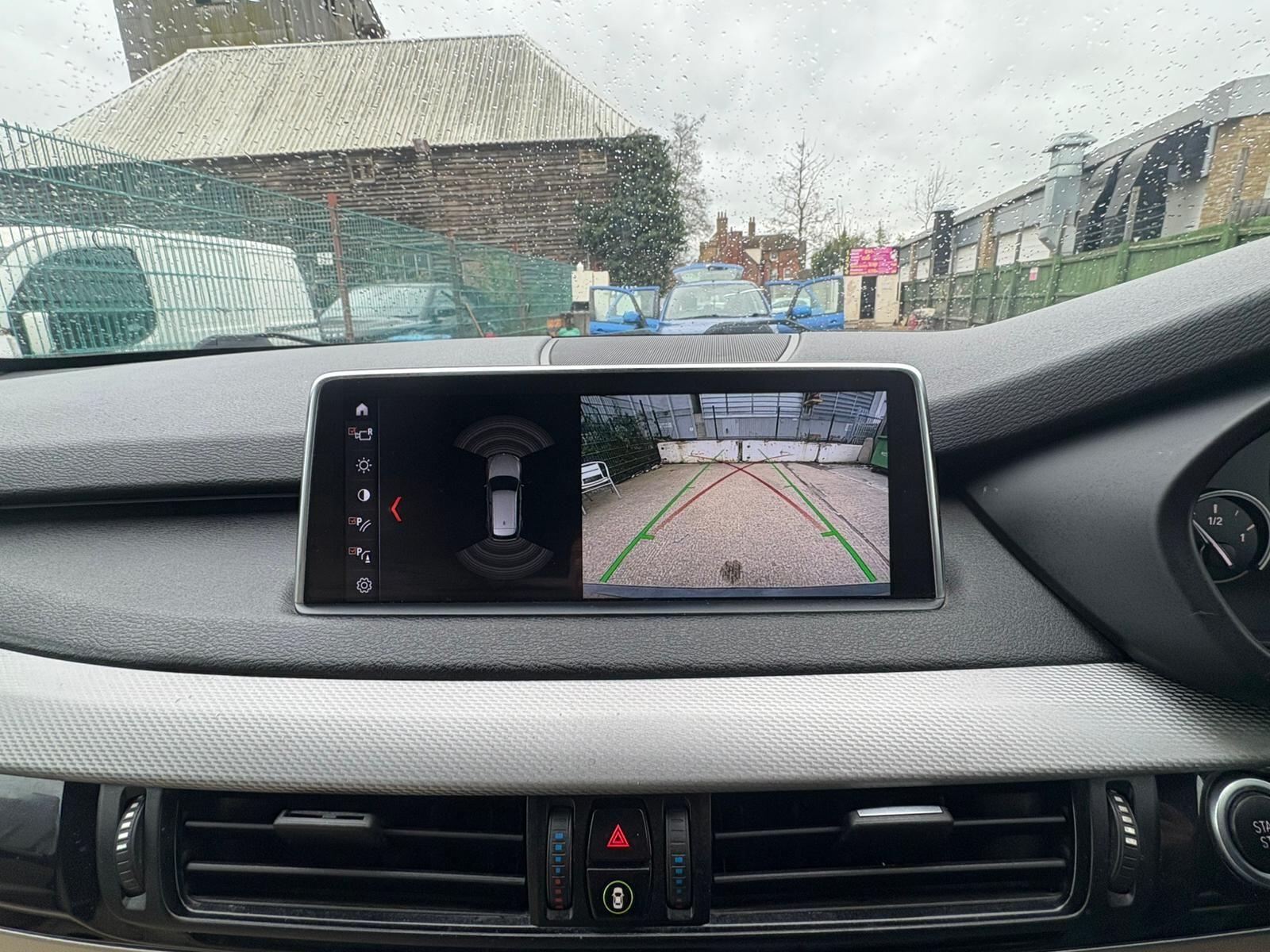 BMW X5 view 2