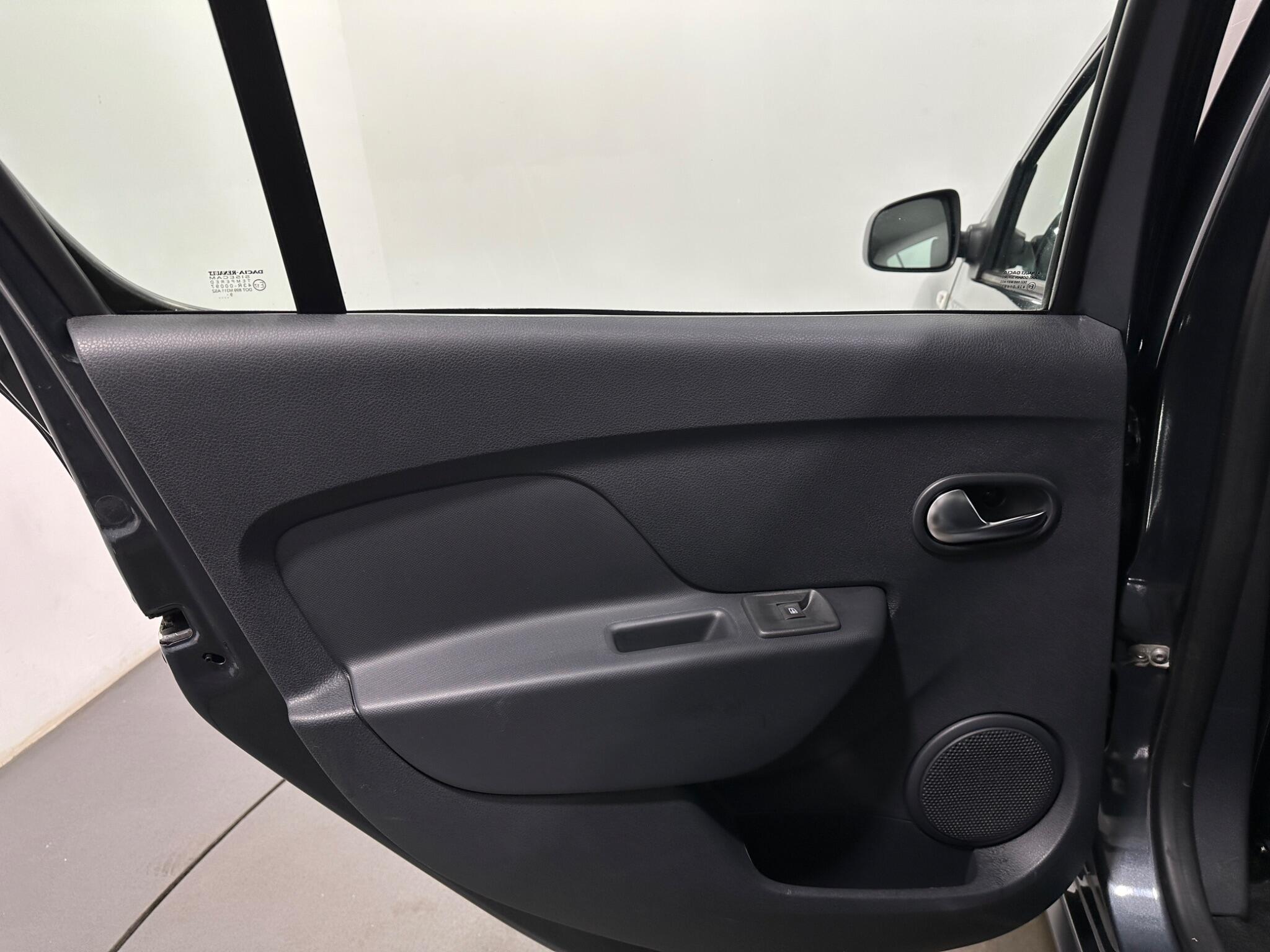 Dacia Sandero Stepway view 38