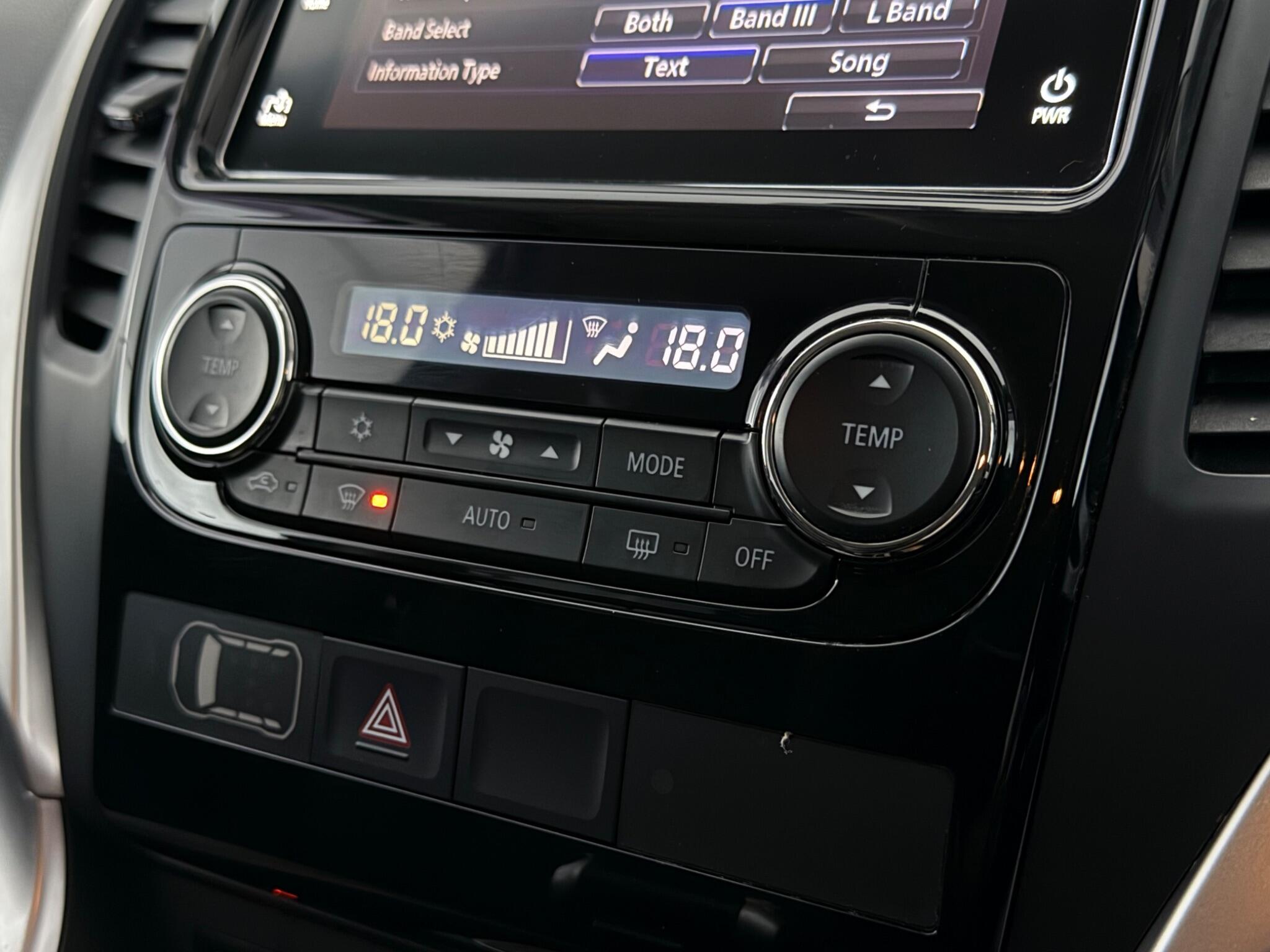 Mitsubishi Shogun Sport view 19