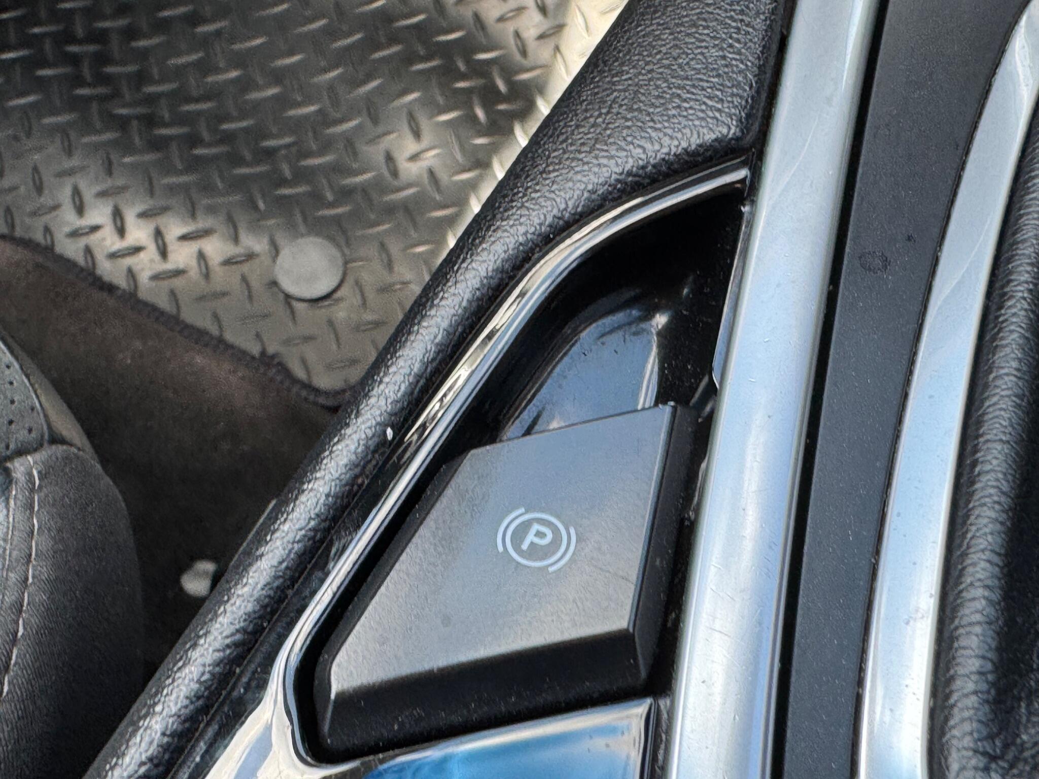 Ford Edge view 27