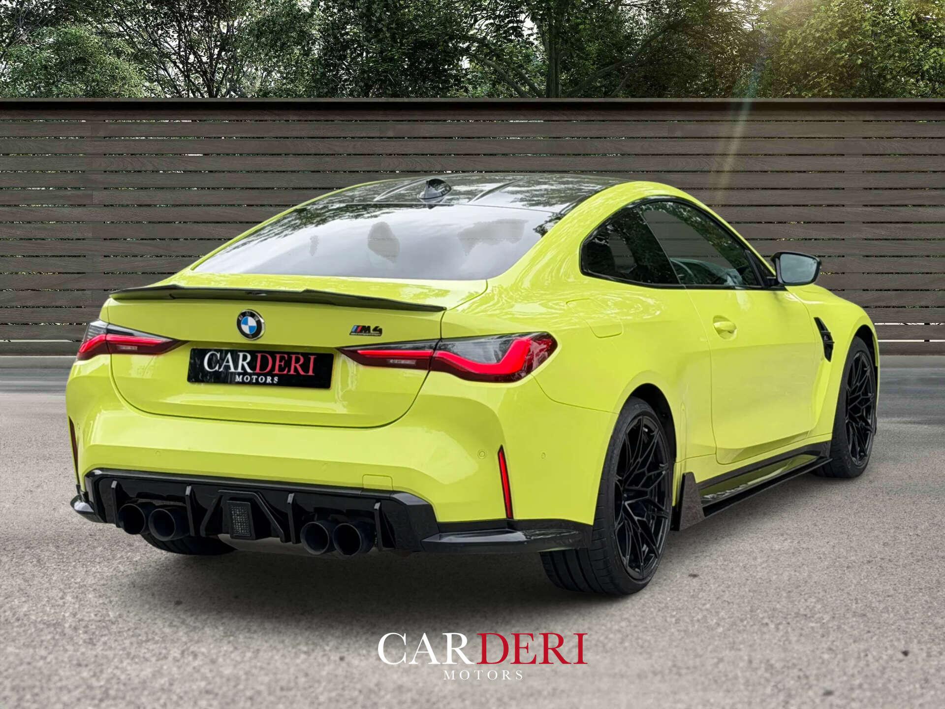 BMW M4 view 21