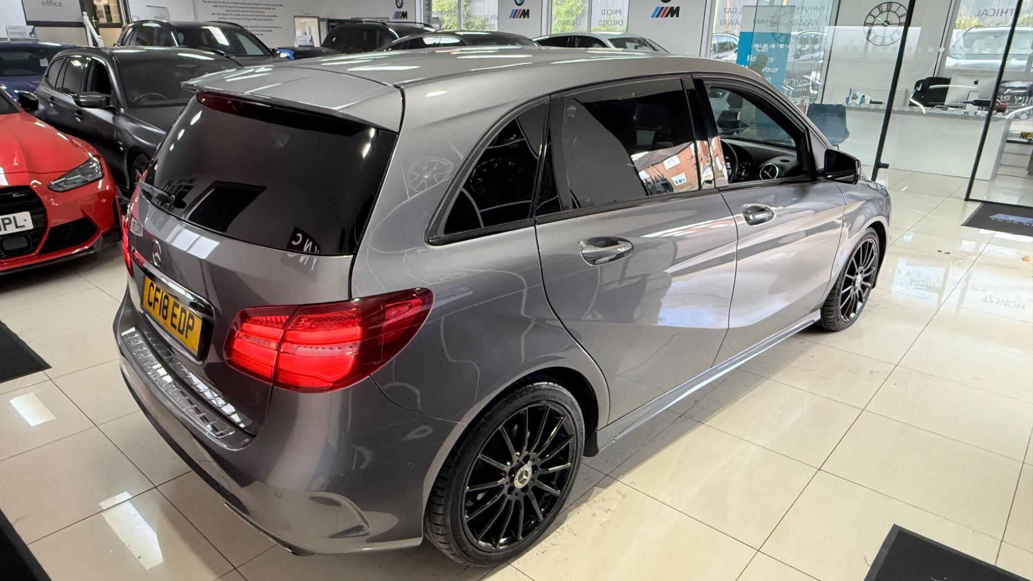Mercedes-Benz B-Class view 36
