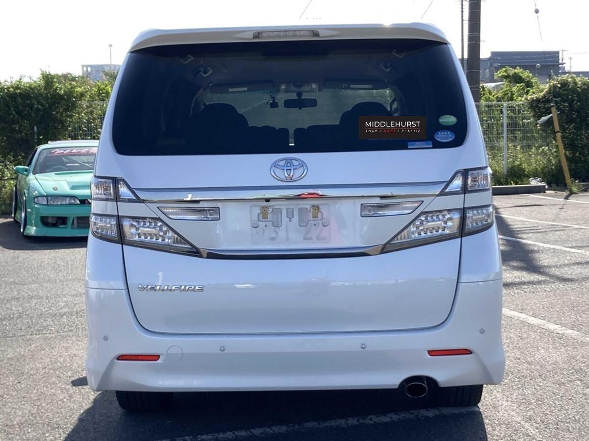 Toyota Vellfire view 8