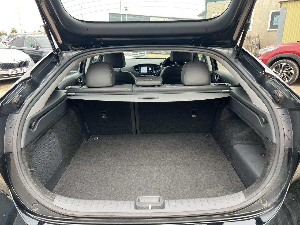 Hyundai Ioniq view 9