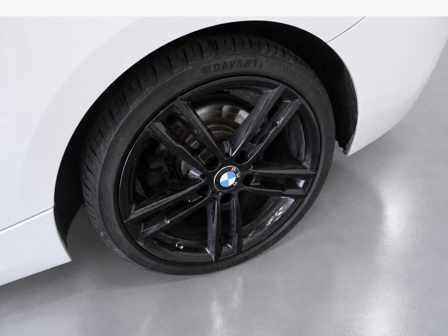 BMW 2 Series view 64