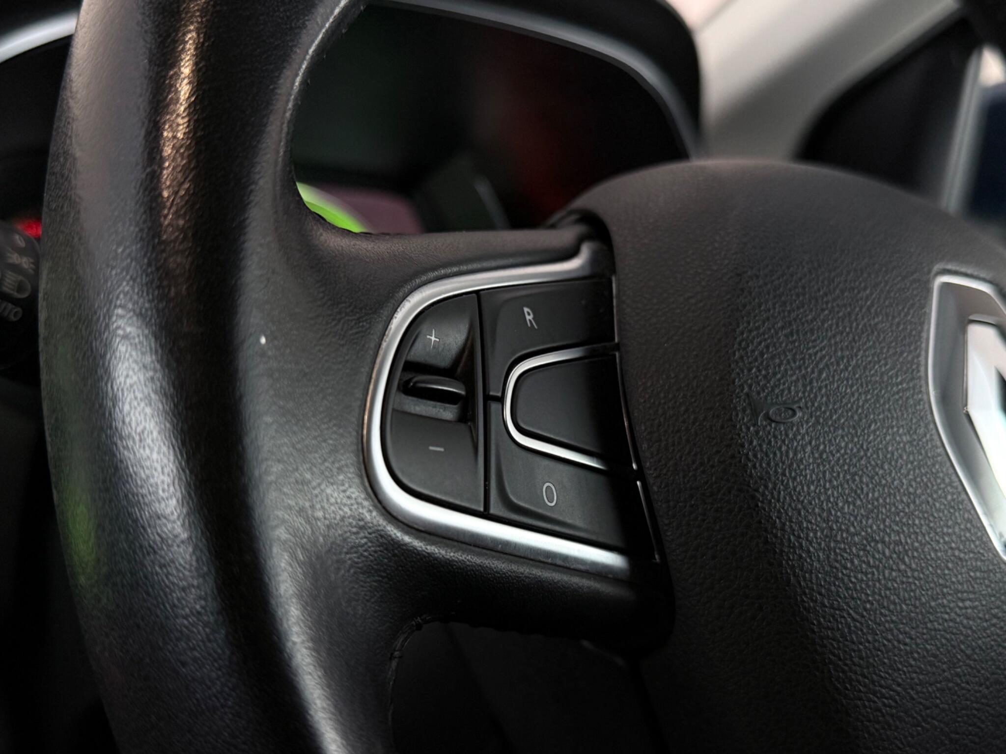 Renault Megane view 14