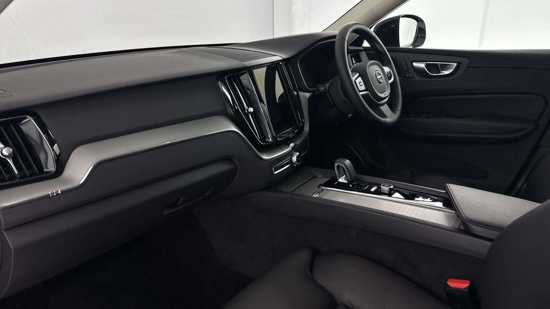 Volvo XC60 view 10