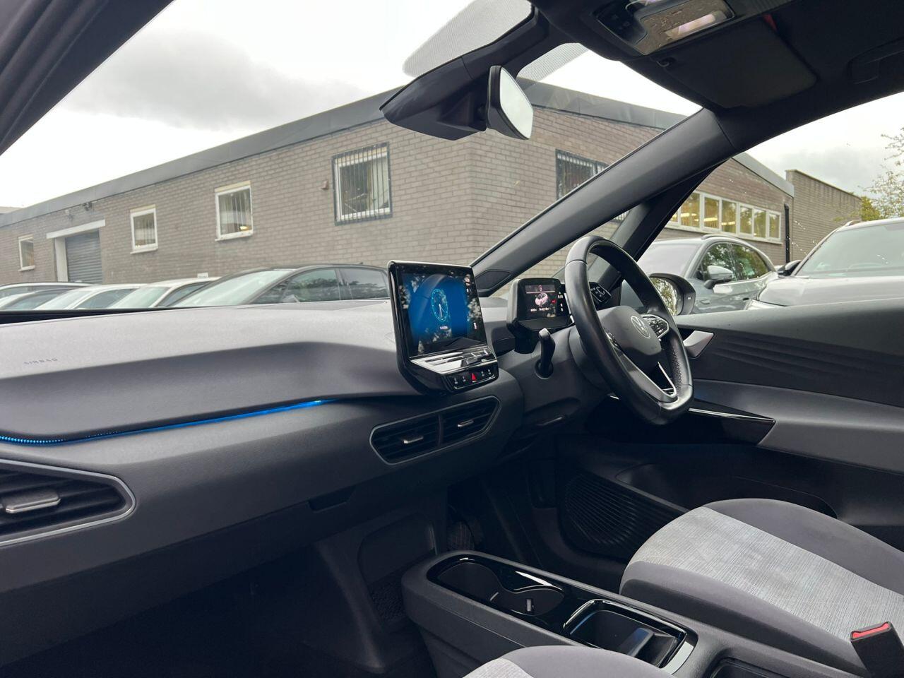 Volkswagen ID.3 view 18