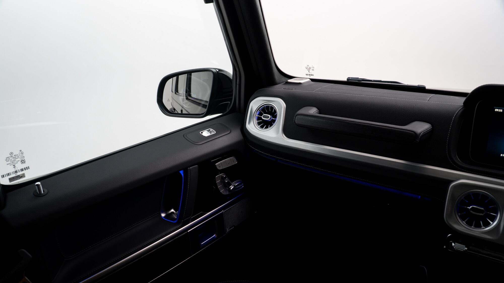 Mercedes-Benz G Class view 14