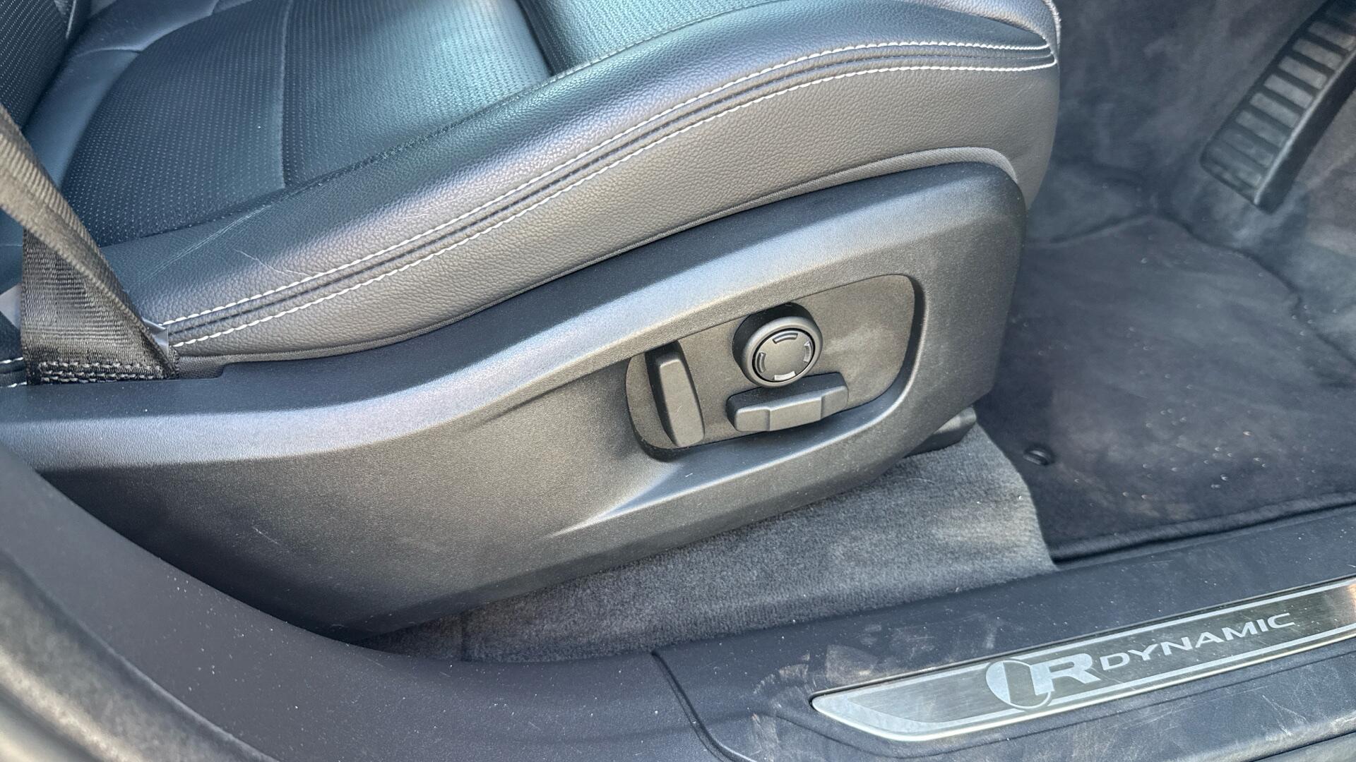 Jaguar F-Pace view 41