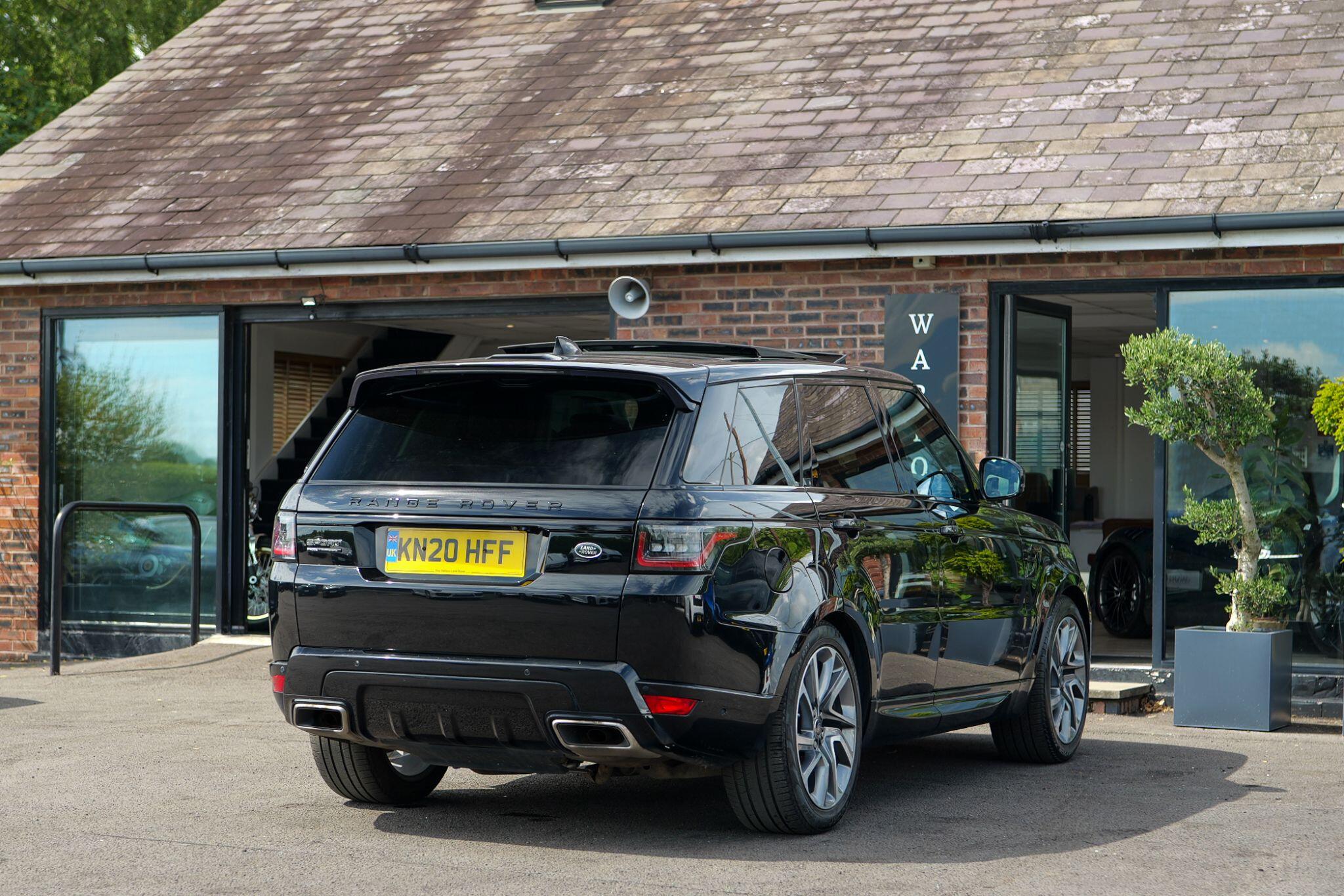 Land Rover Range Rover Sport view 4