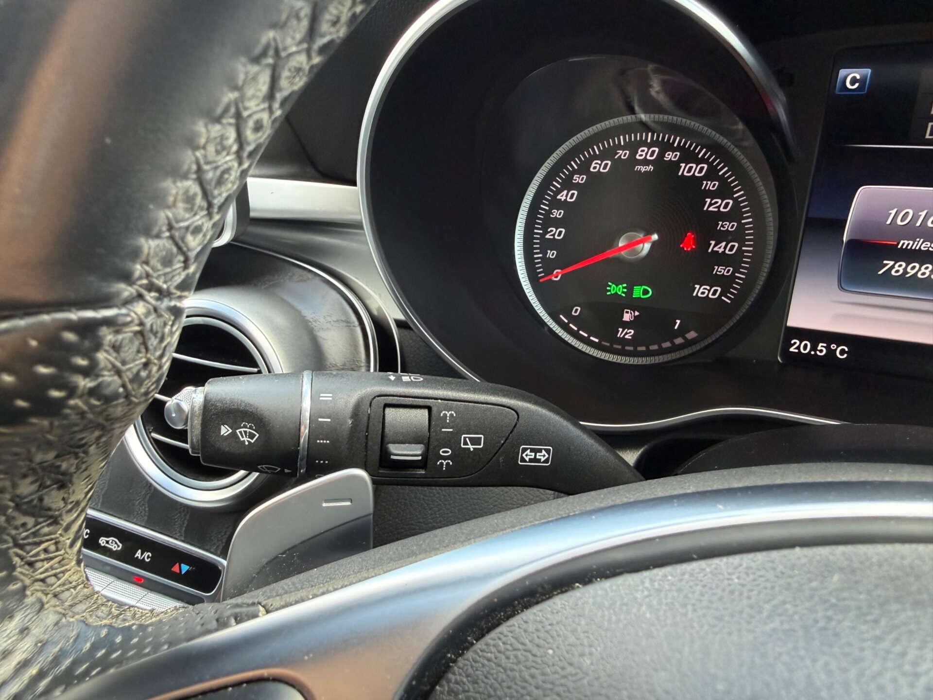 Mercedes-Benz C-Class view 44