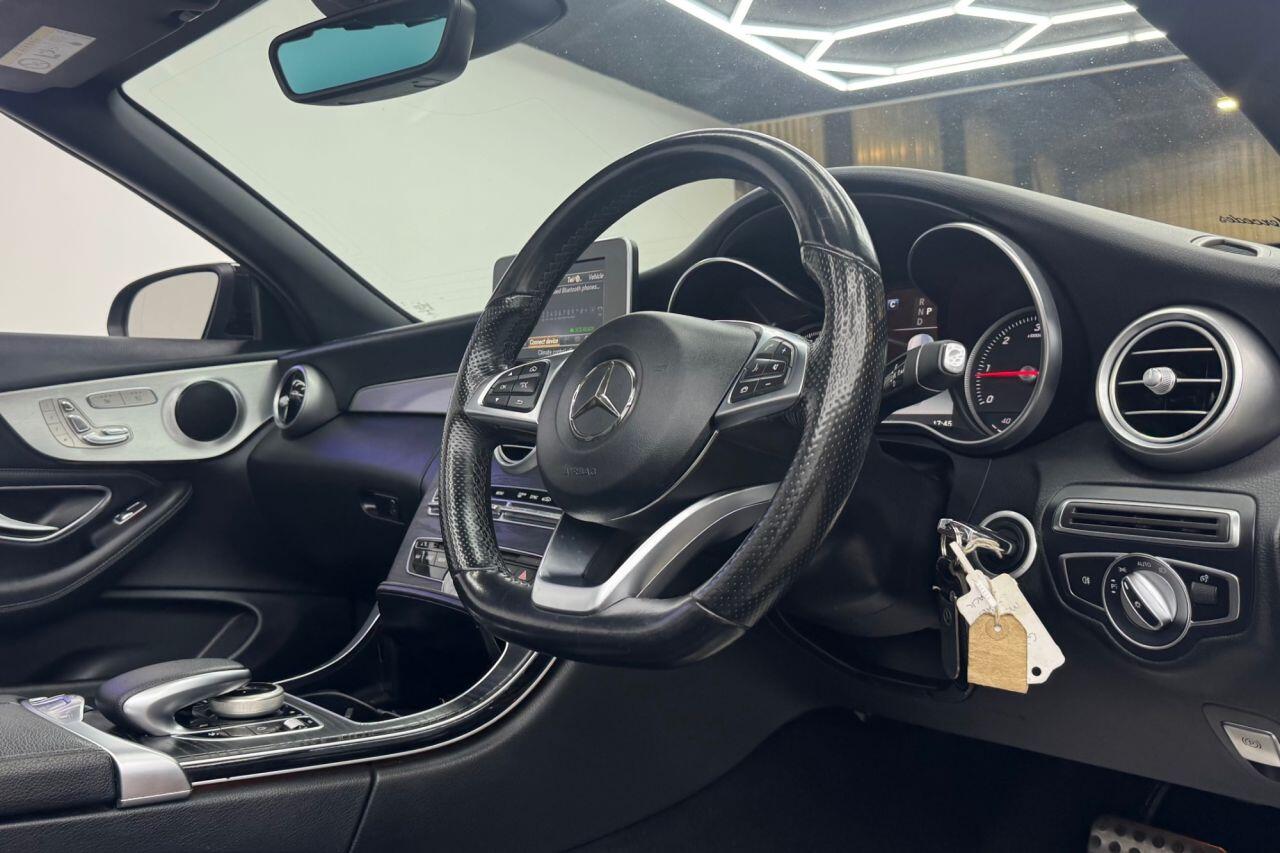 Mercedes-Benz C-Class view 18