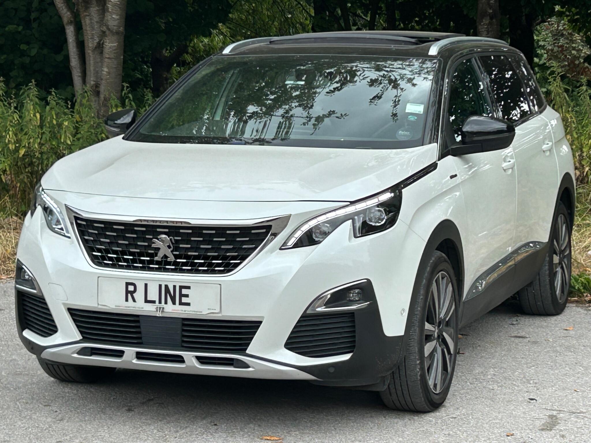 Peugeot 5008 view 8