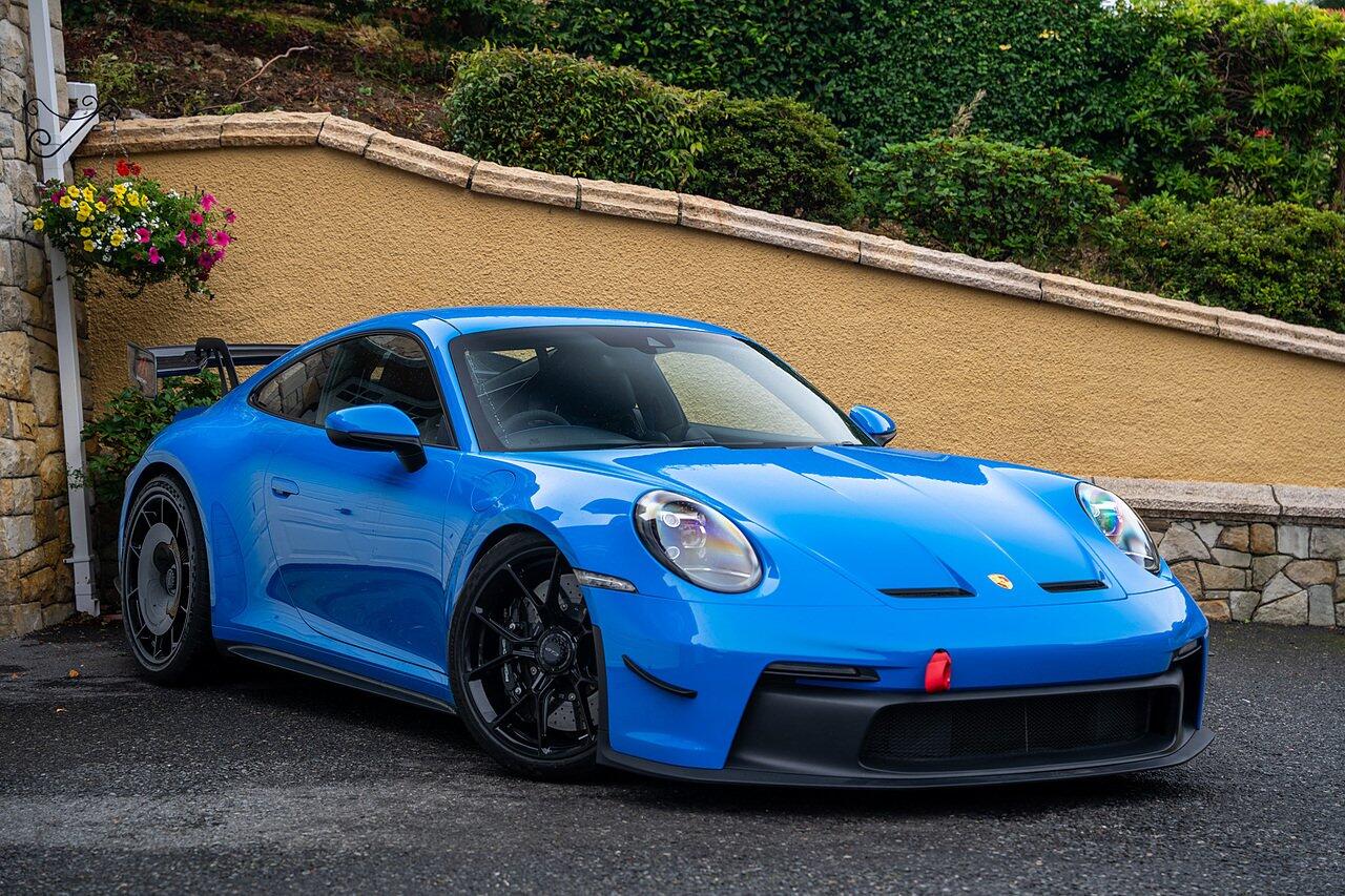 Porsche 911 view 24