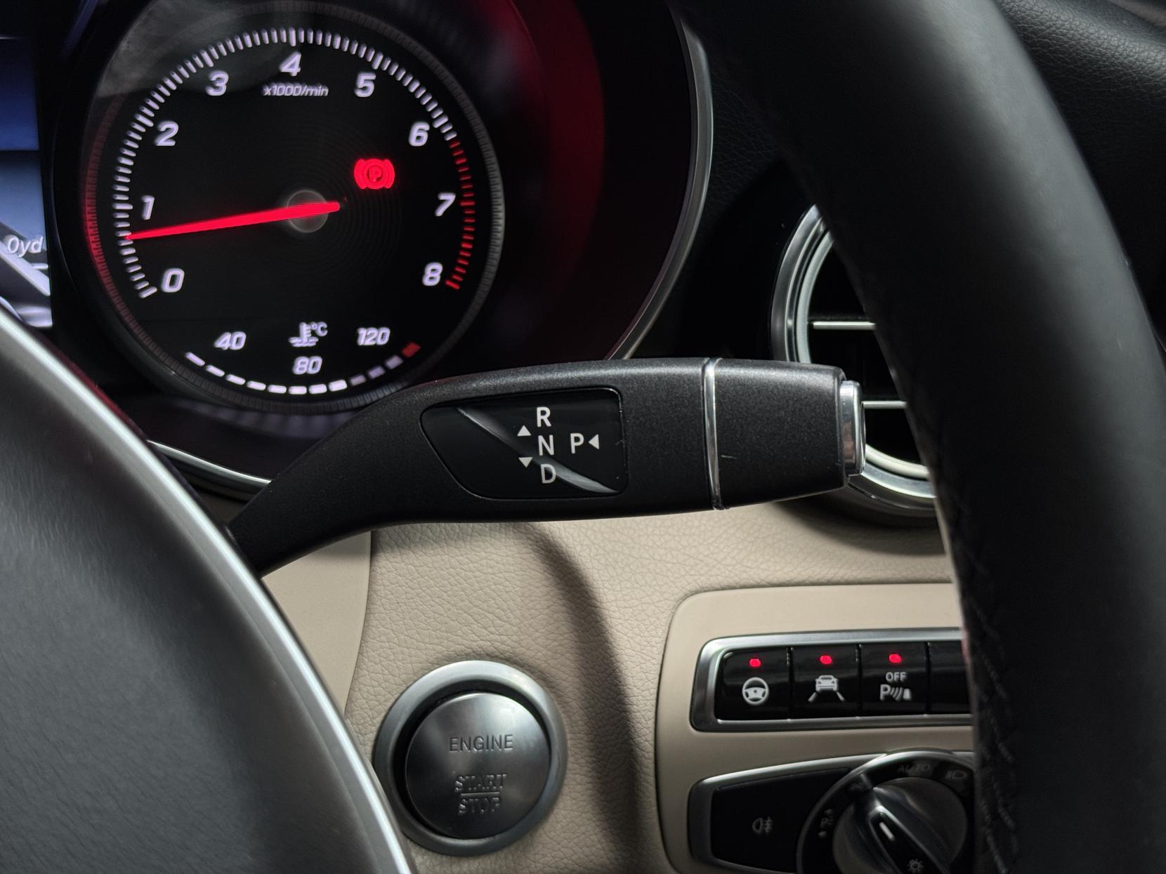 Mercedes-Benz C Class view 42