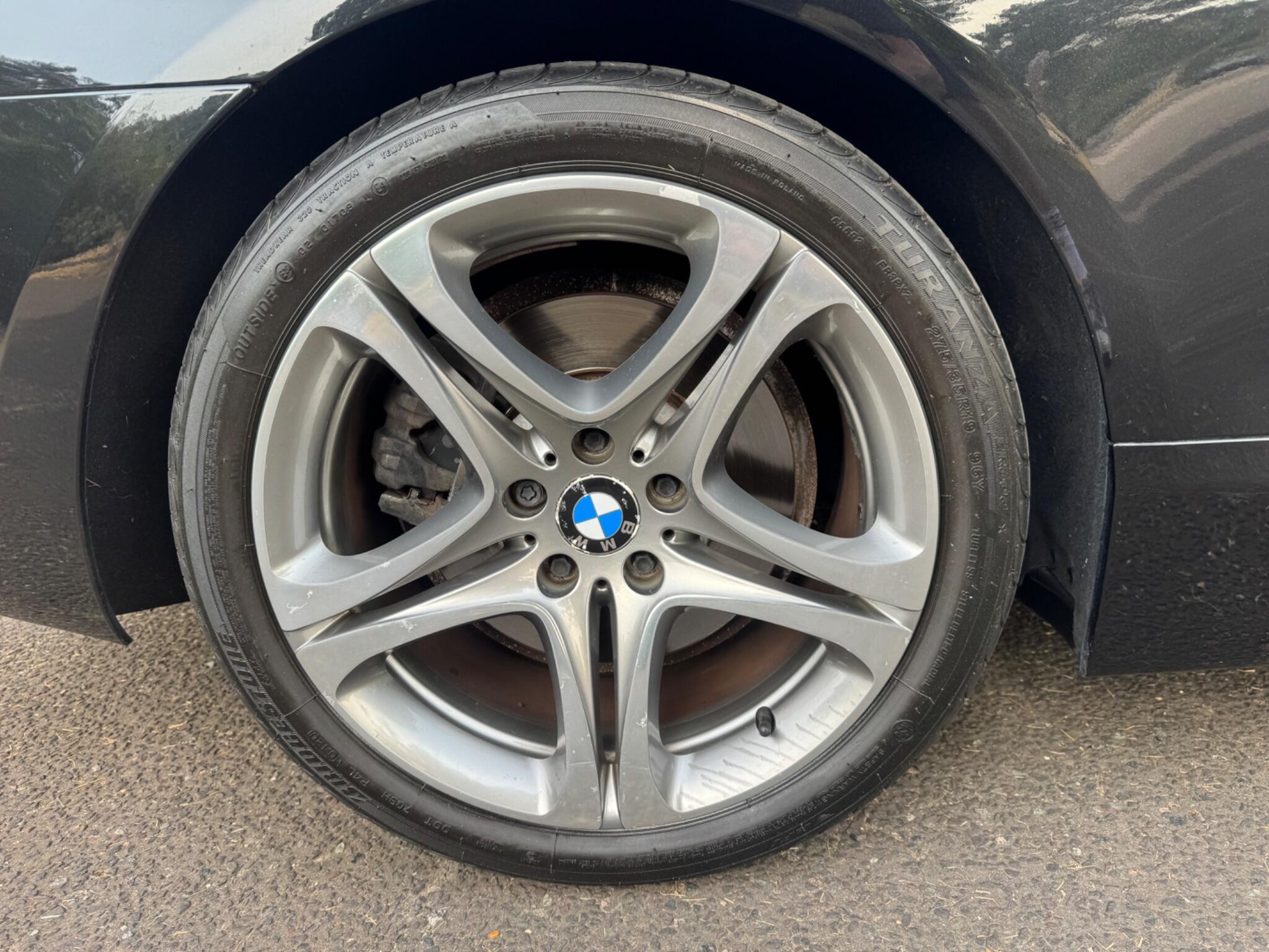 BMW 6 Series view 41