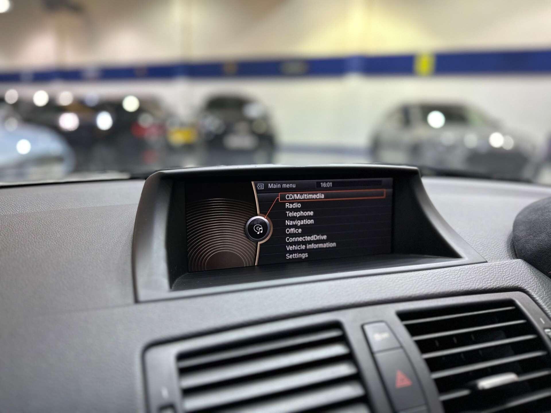 BMW 1 Series view 17
