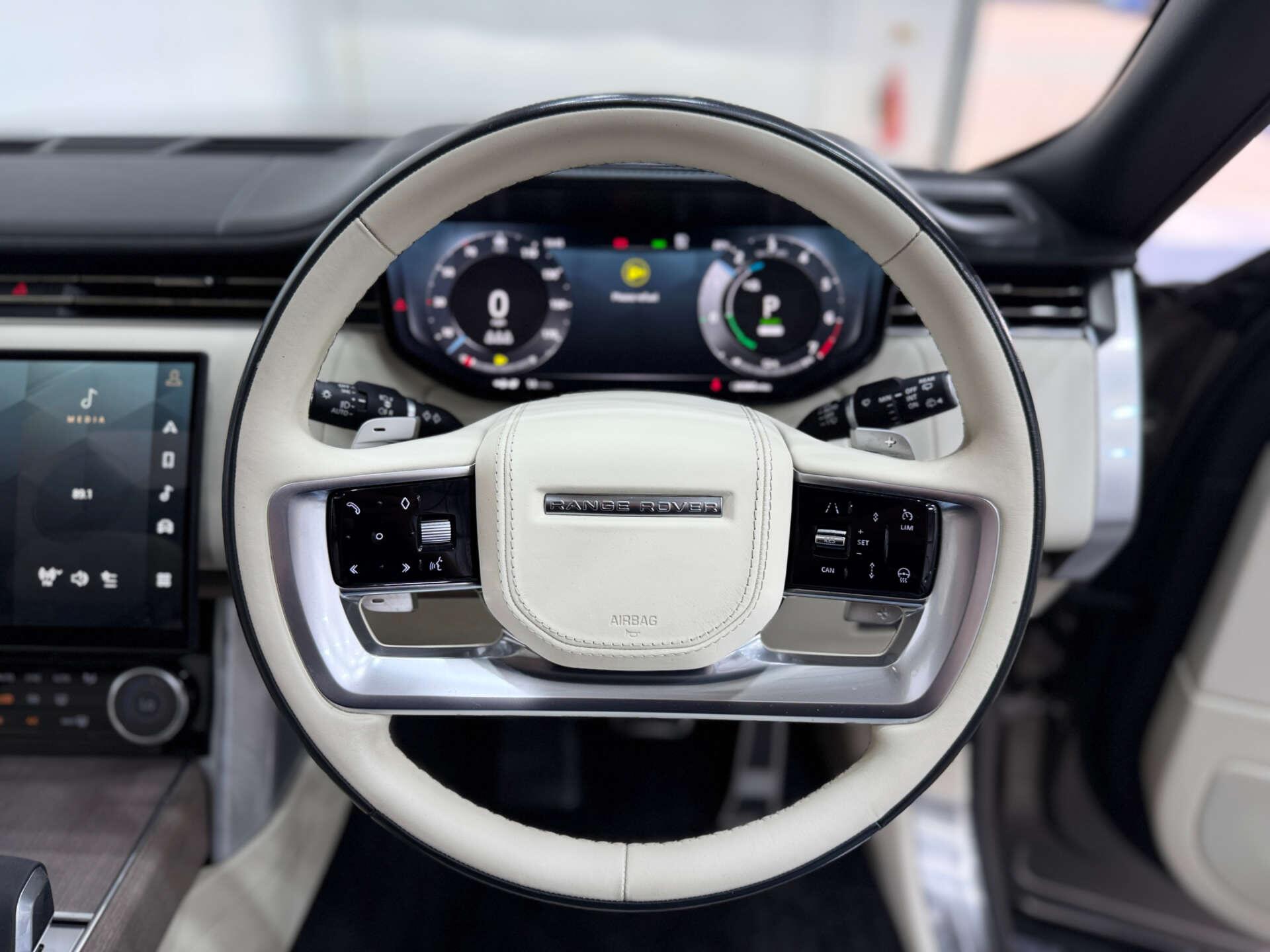 Land Rover Range Rover view 19