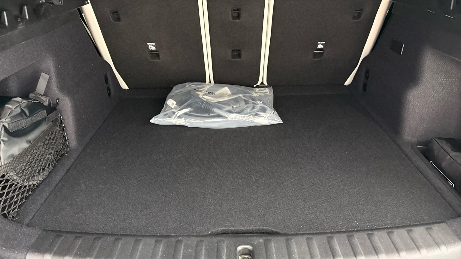BMW iX1 view 13