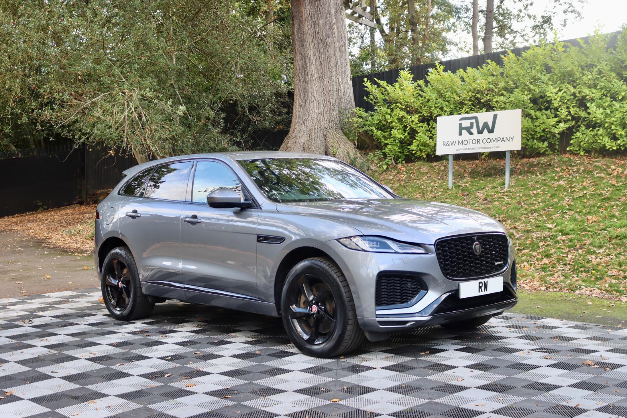 Jaguar F-Pace view 39