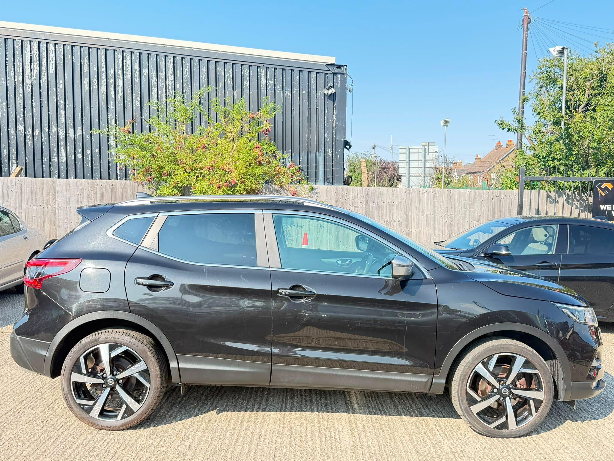 Nissan Qashqai view 2