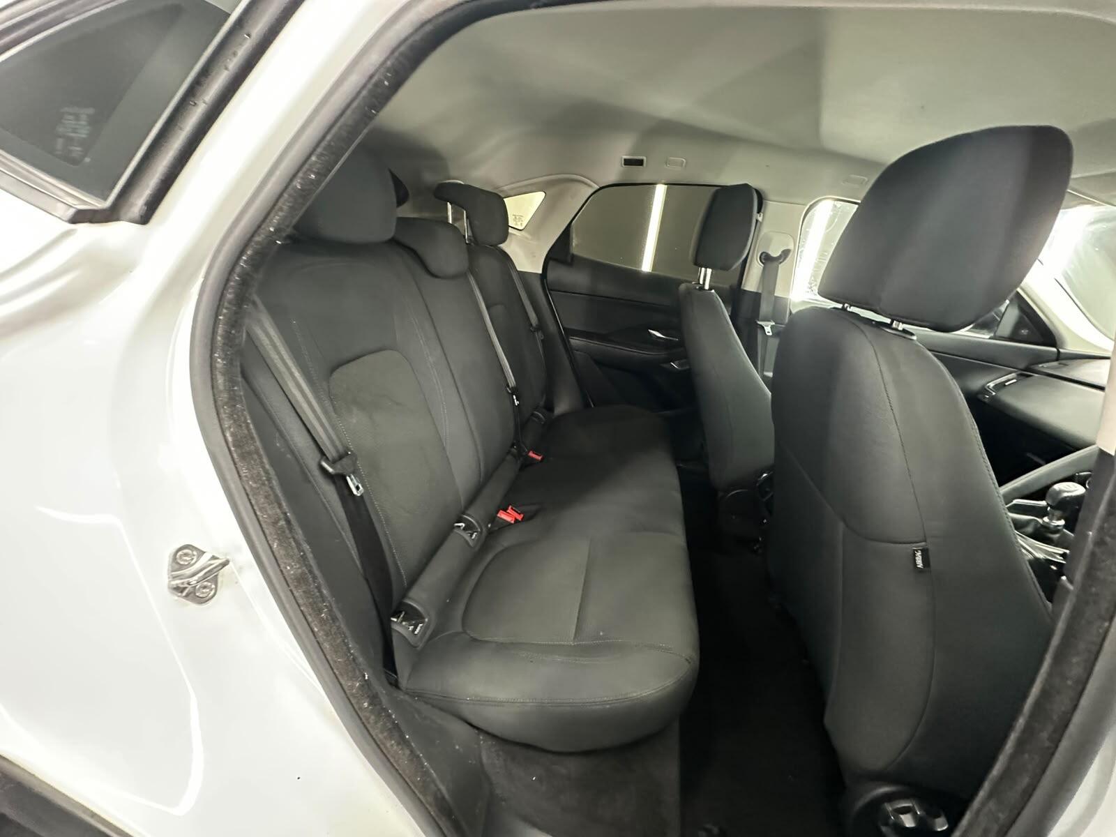 Jaguar E-Pace view 27