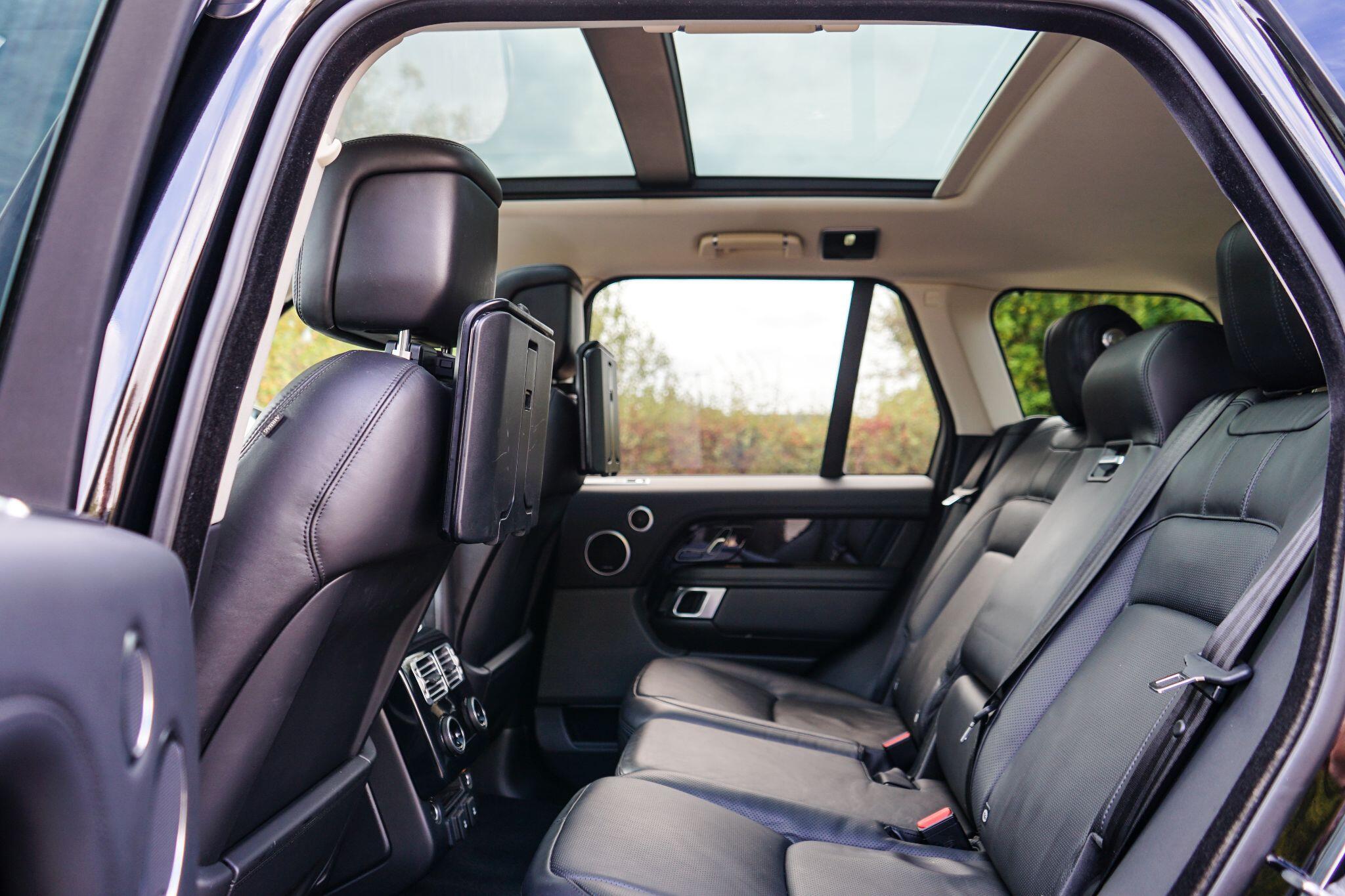 Land Rover Range Rover view 13