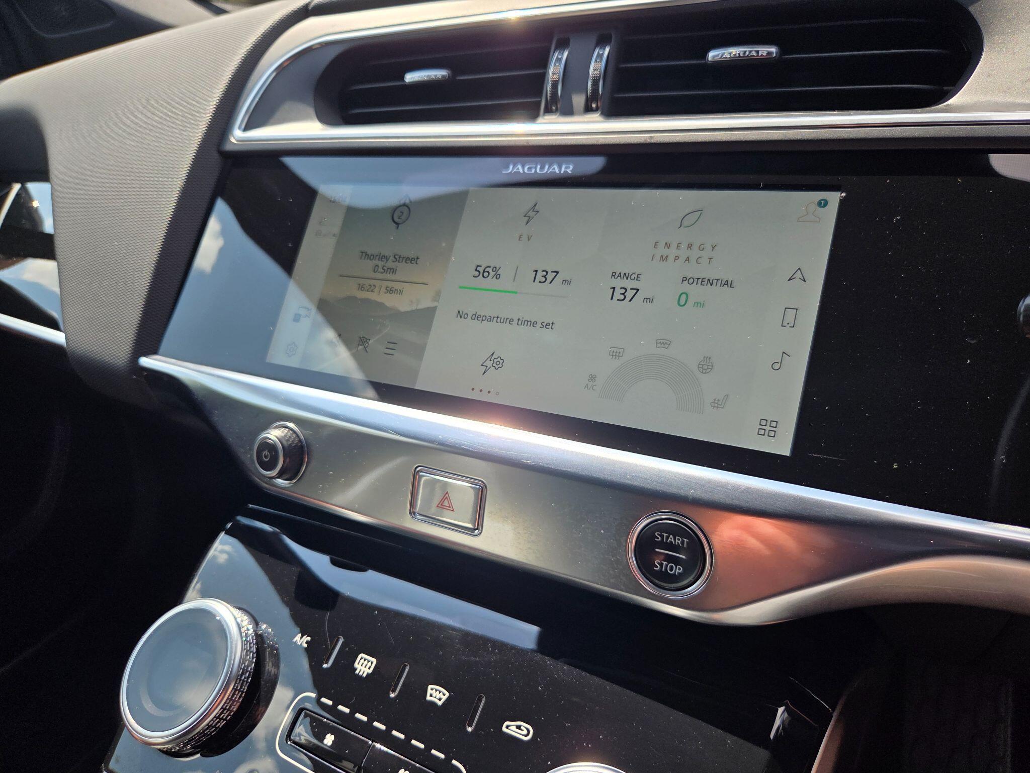 Jaguar I-Pace view 32