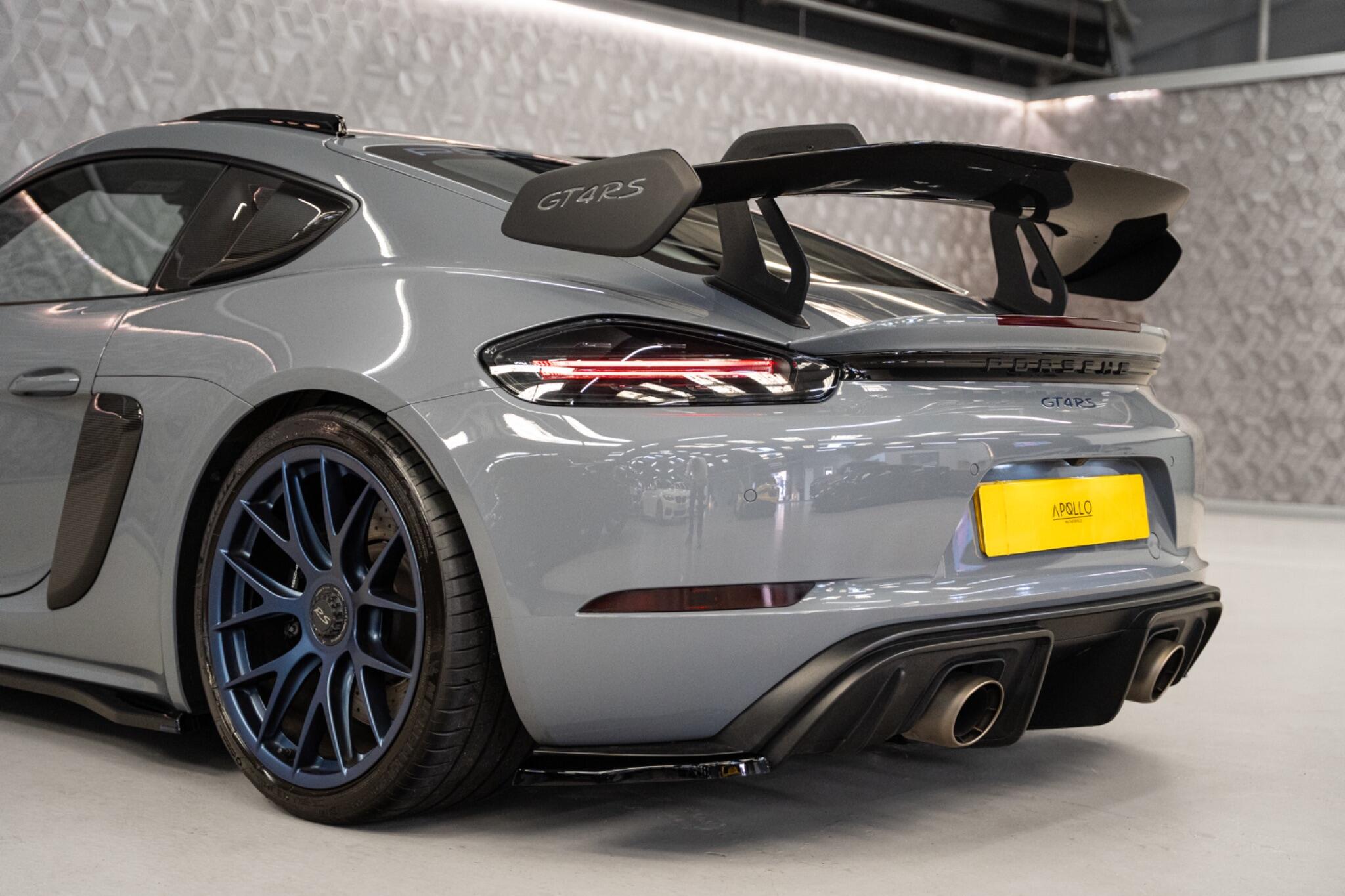 Porsche Cayman view 77