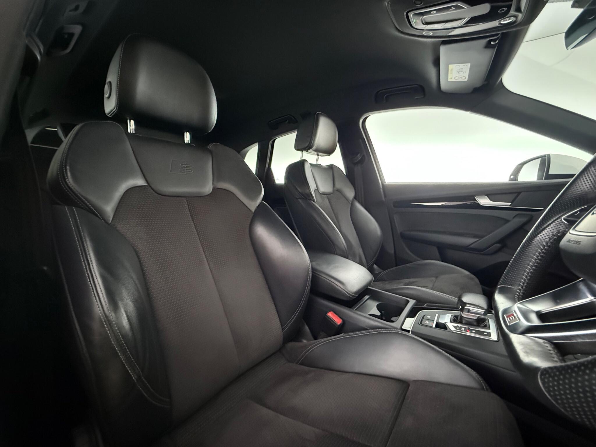 Audi Q5 view 29