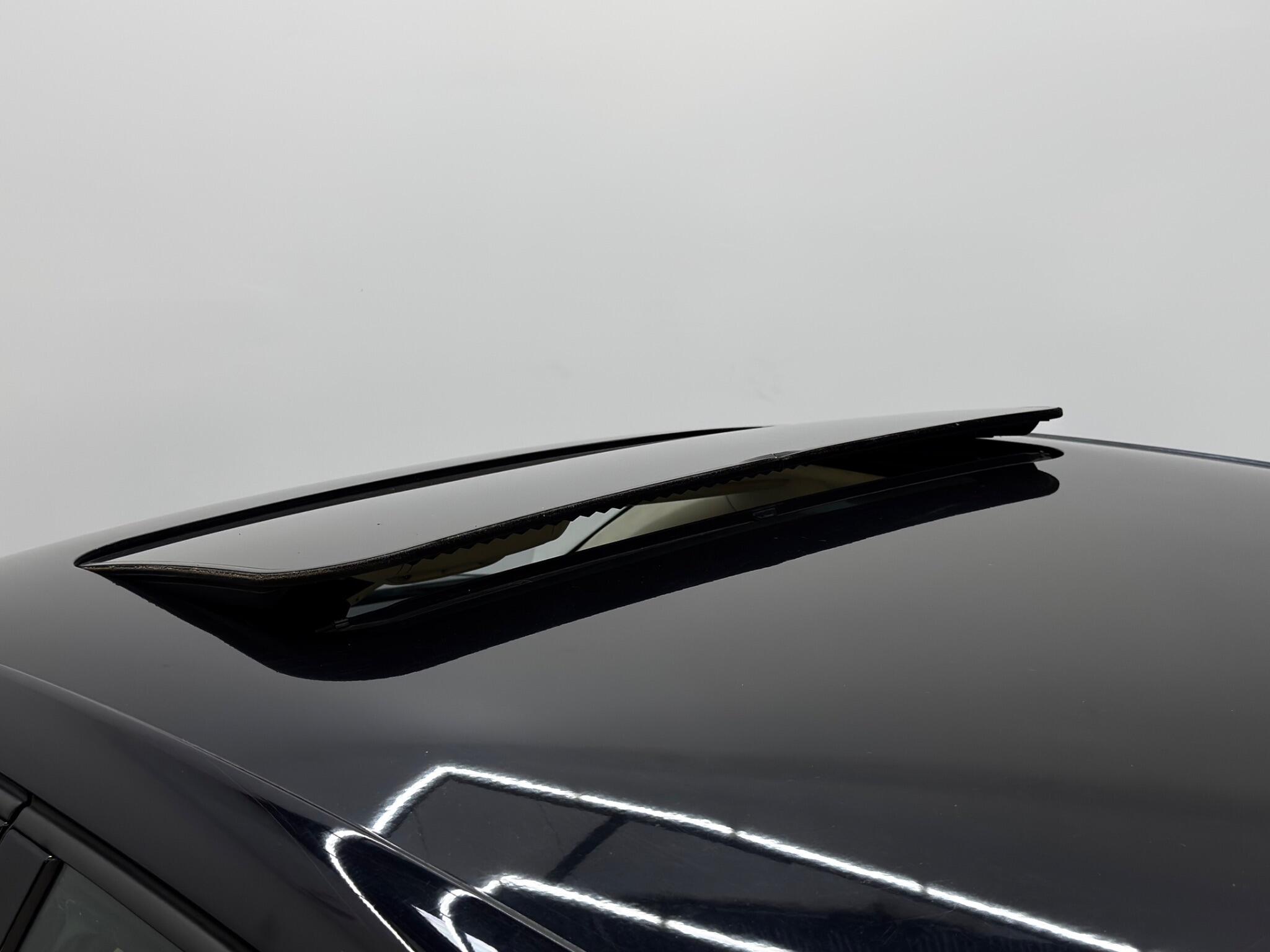 Volkswagen Golf view 13
