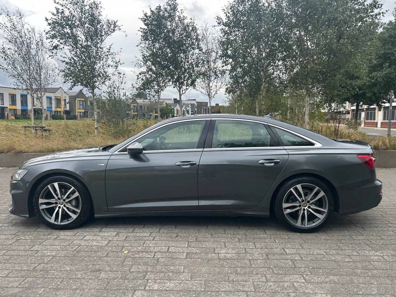 Audi A6 view 17