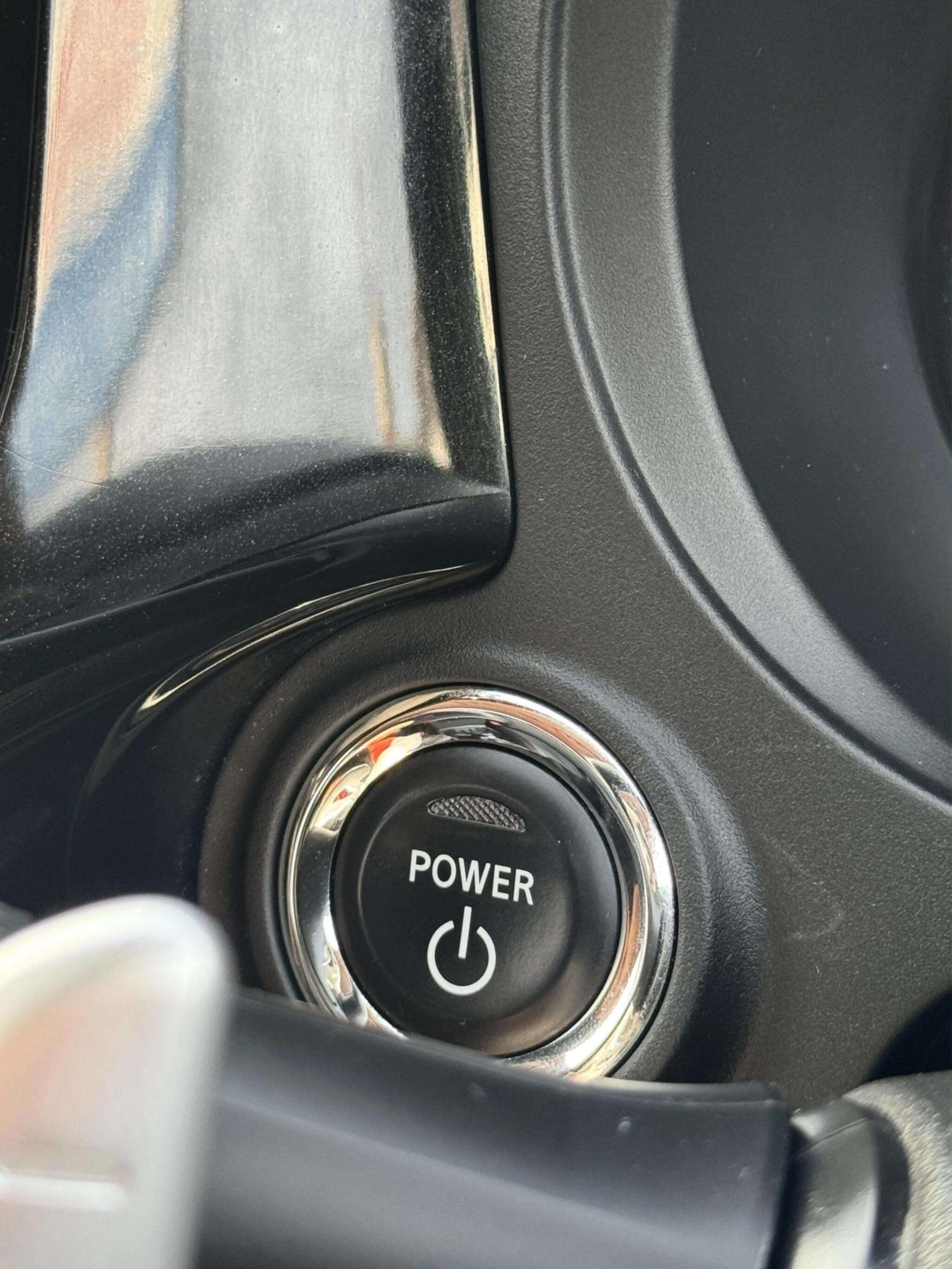 Mitsubishi Outlander view 52