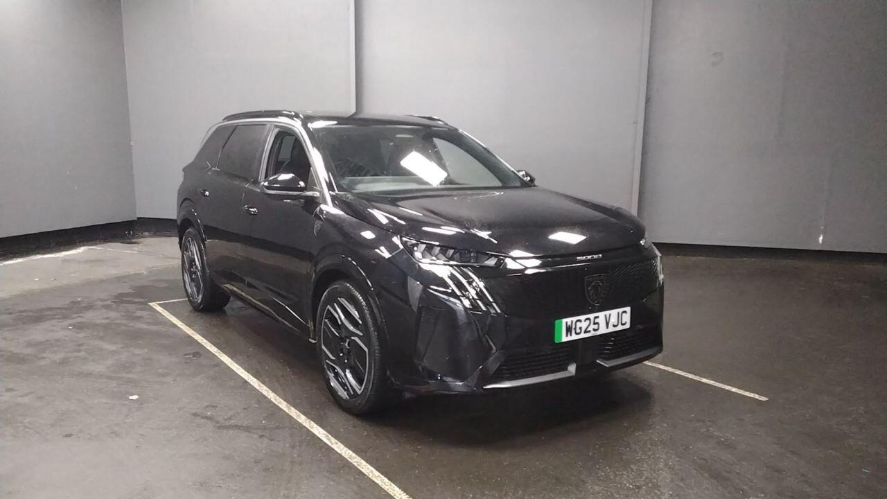 Peugeot E-5008