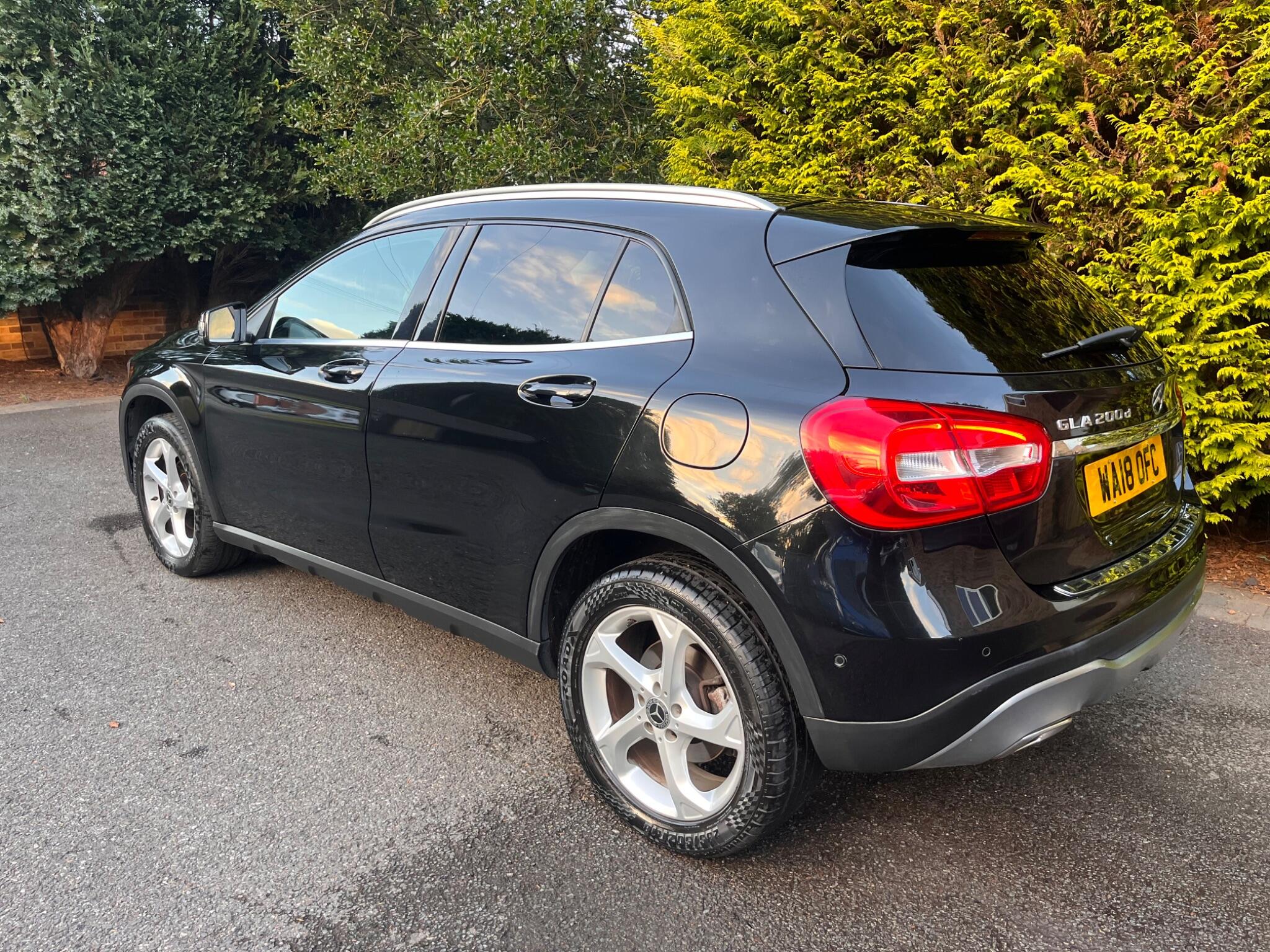 Mercedes-Benz Gla view 11