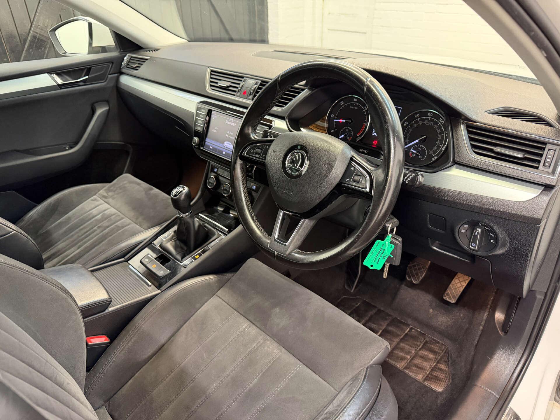 Skoda Superb view 21