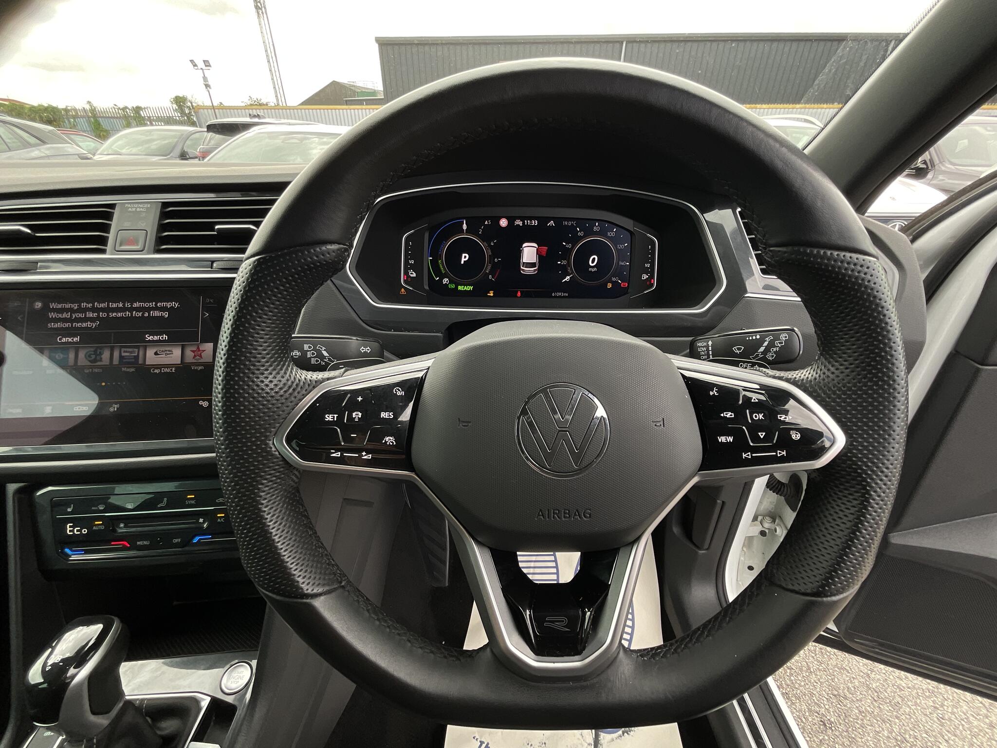 Volkswagen Tiguan view 17