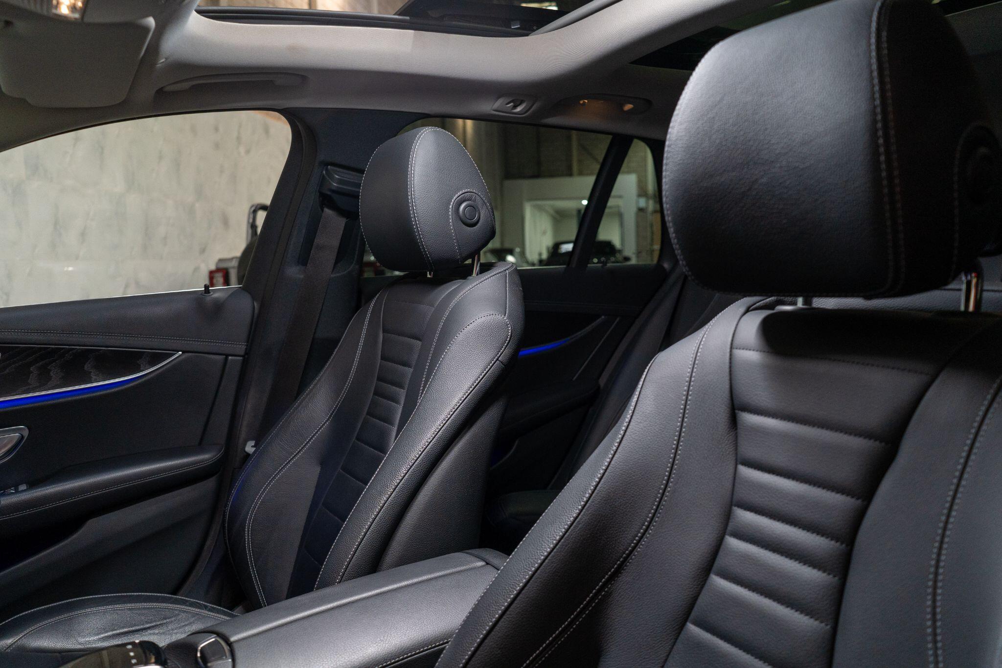 Mercedes-Benz E-Class view 38