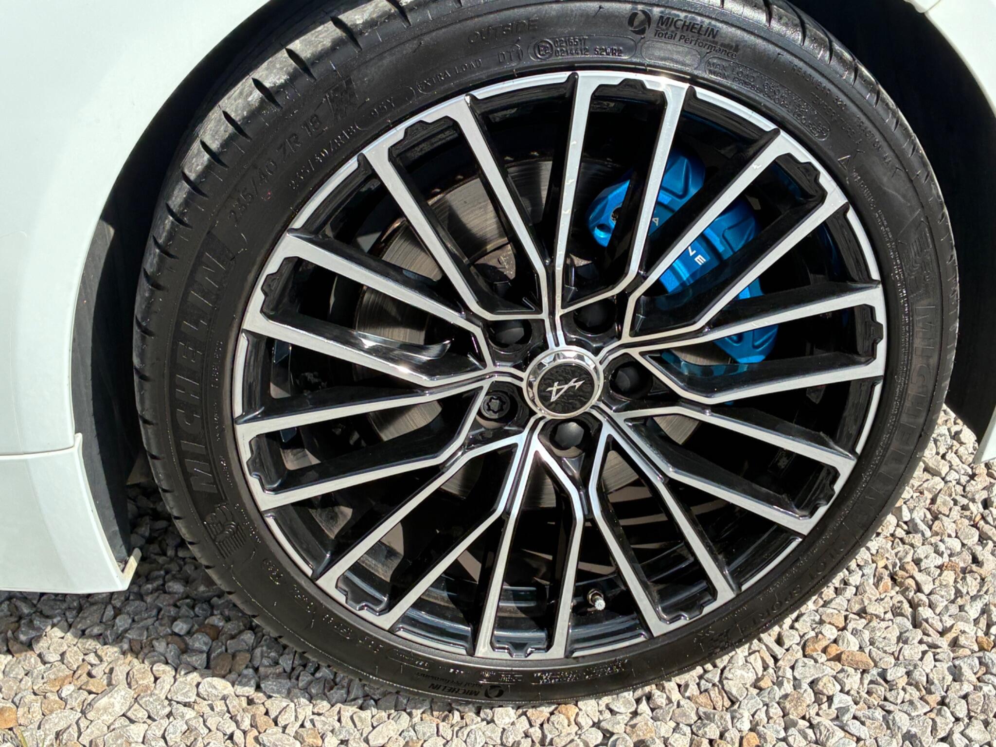Alpine A110 view 13